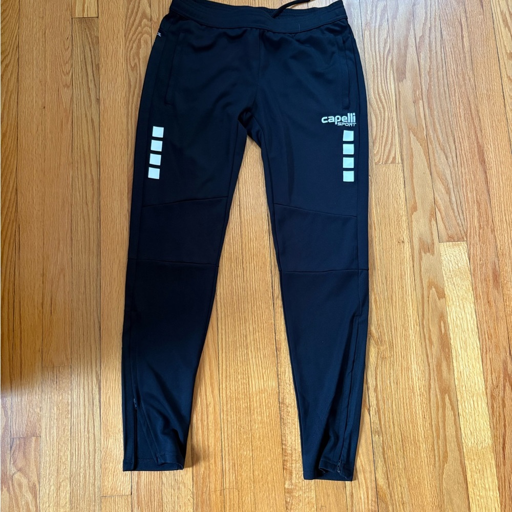 Capelli of New York Black Jogger Sweatpants with Tapered Fit